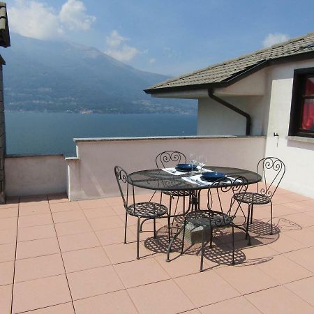 Lucy'S House Apartment Bellano Bagian luar foto