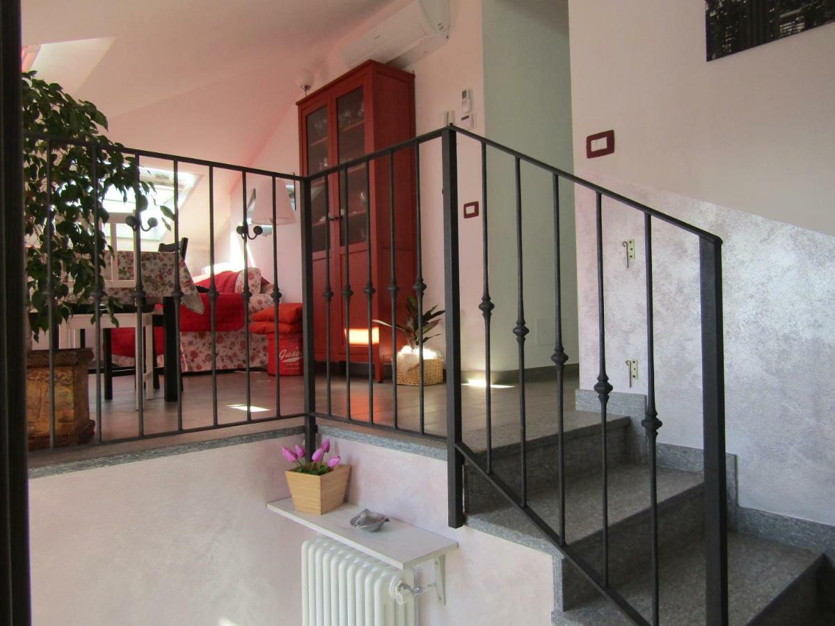 Lucy'S House Apartment Bellano Bagian luar foto